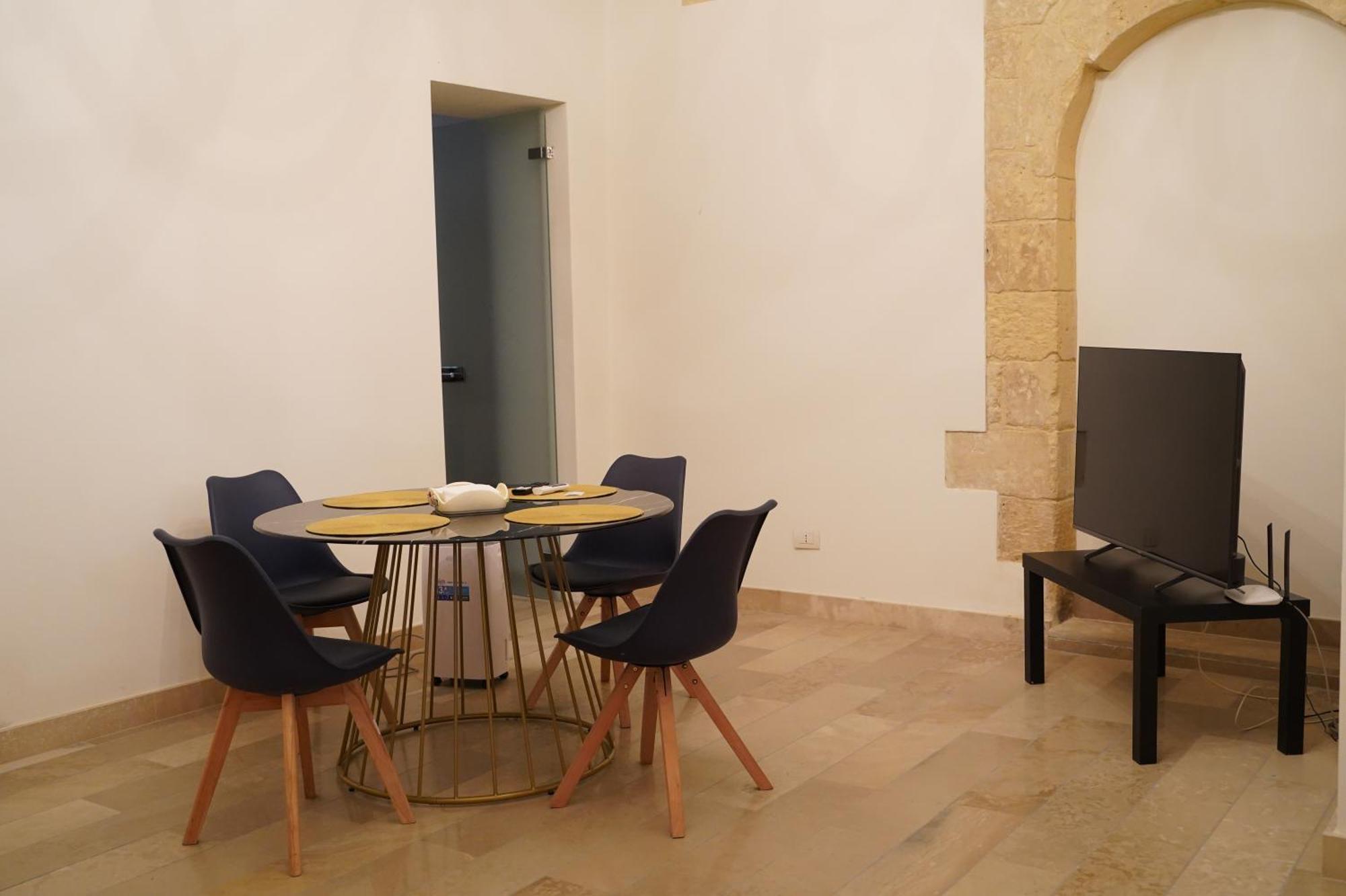 Suite Home D'Aragona Lecce Exterior photo