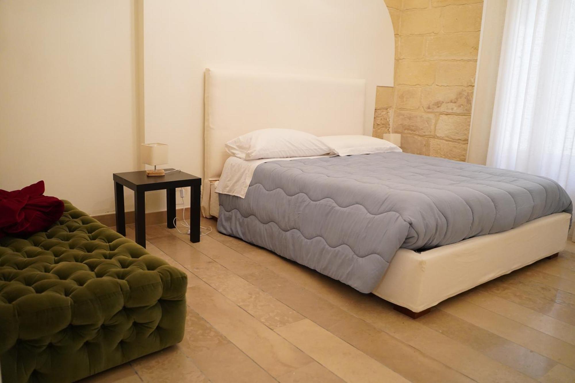Suite Home D'Aragona Lecce Exterior photo